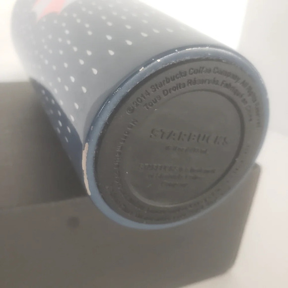 Starbucks Tall Blue Stainless Coffee Tumbler with Umbrella a d Raindrops. - Picture 9 of 10